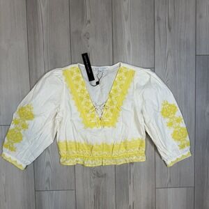 NWT Secret Mission Medium Gina Top Cotton Linen Embroidered Puff Sleeves